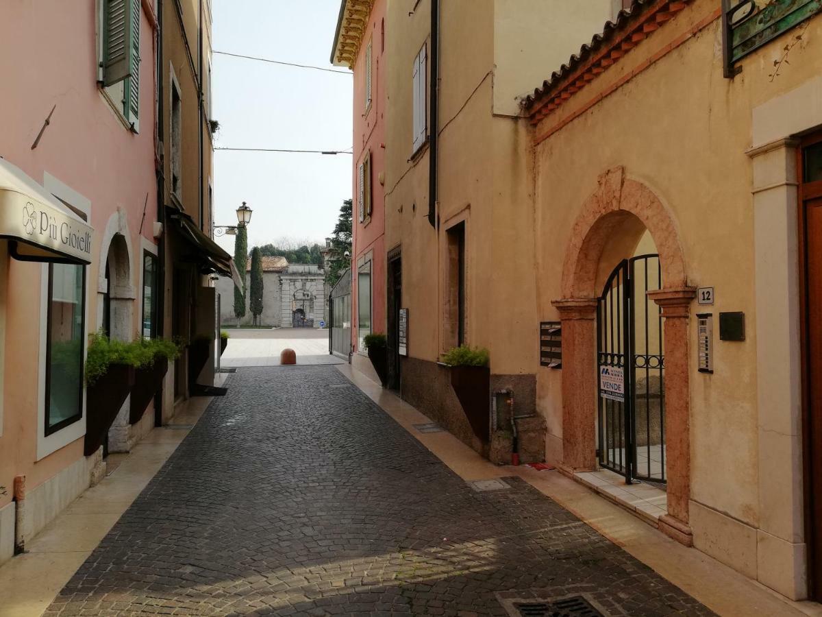 Domus Romanae In Centro Storico Peschiera del Garda Eksteriør bilde
